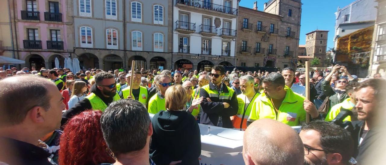 &quot;El objetivo es que ningún trabajador quede colgado&quot;, proclama el comité de Saint-Gobain