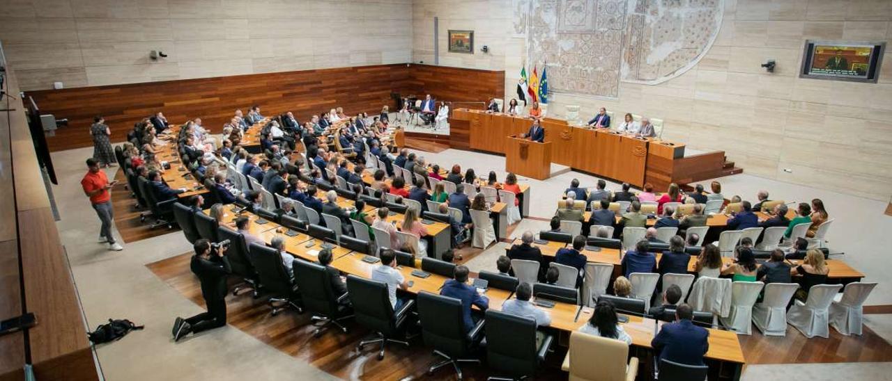 Acto institucional por el Día de Extremadura celebrado en la Asamblea.