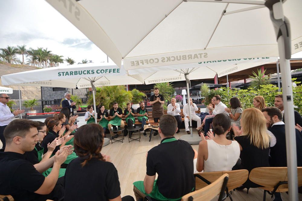 Starbucks inaugura su primera tienda en Tenerife