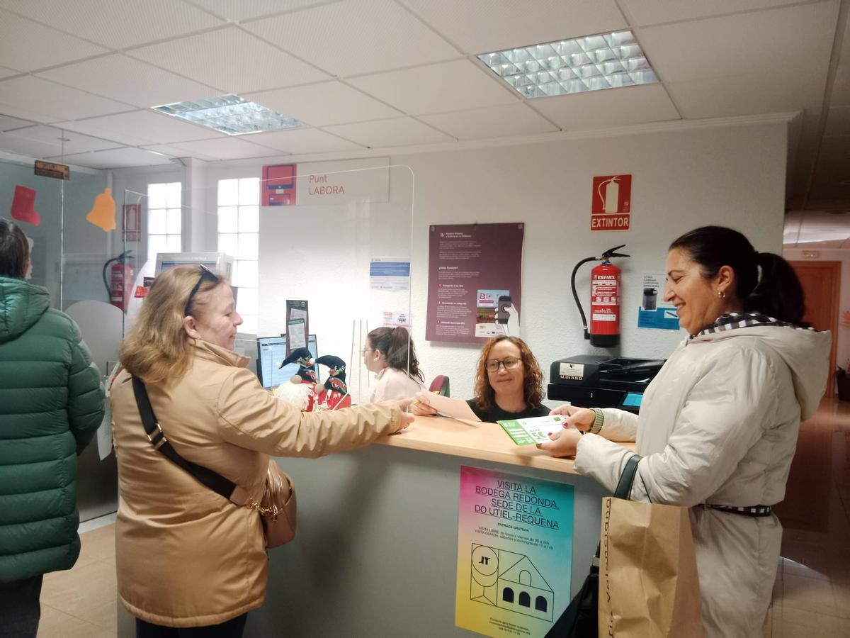 El CVI ha finalizado la campaña de reparto de vales de compra entre la ciudadanía a través del programa Mi Cuenta Ambiental correspondiente a la edición 2025-2026.