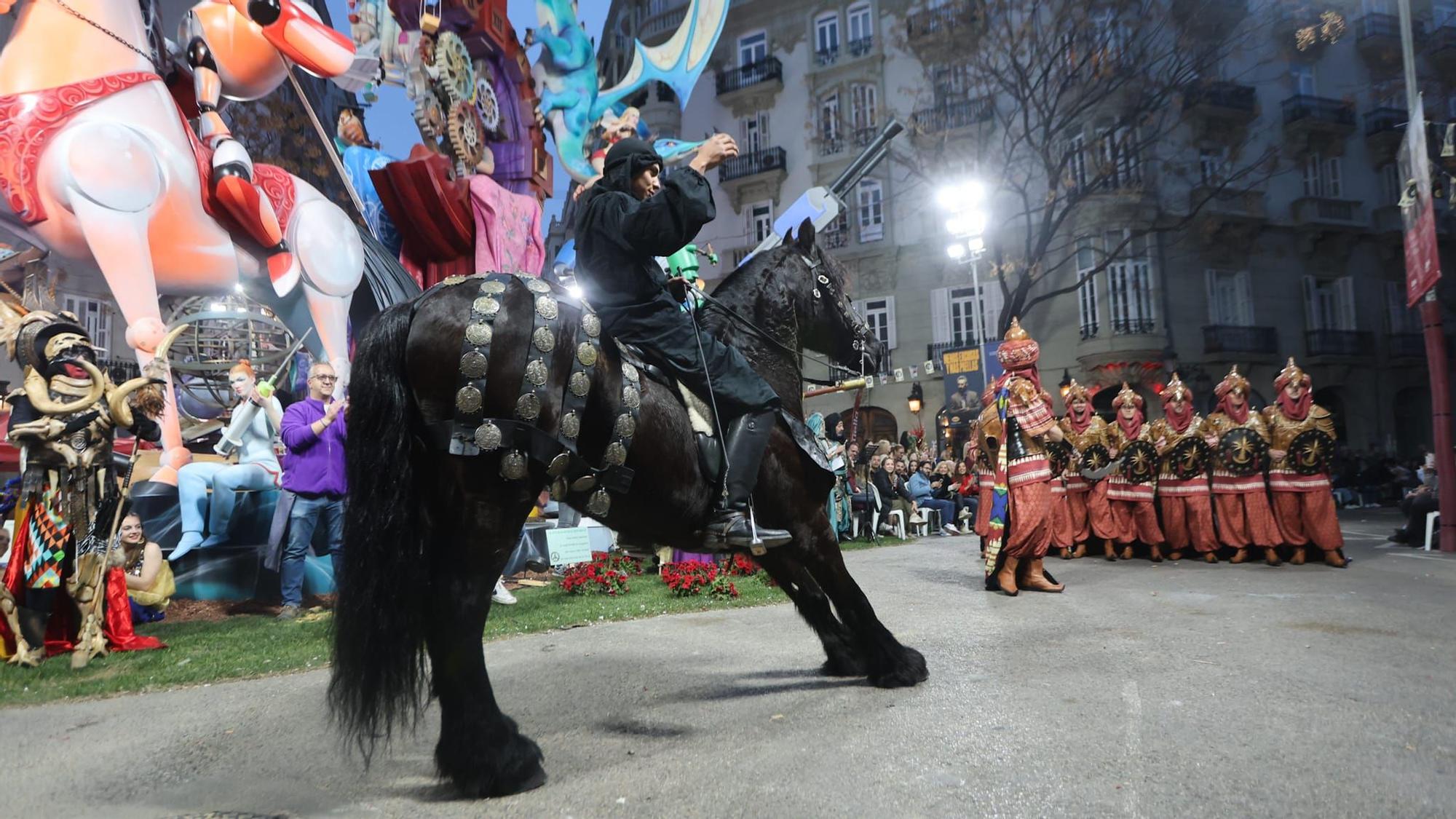 La Gran Parada Mora de la falla Almirante Cadarso, en imágenes