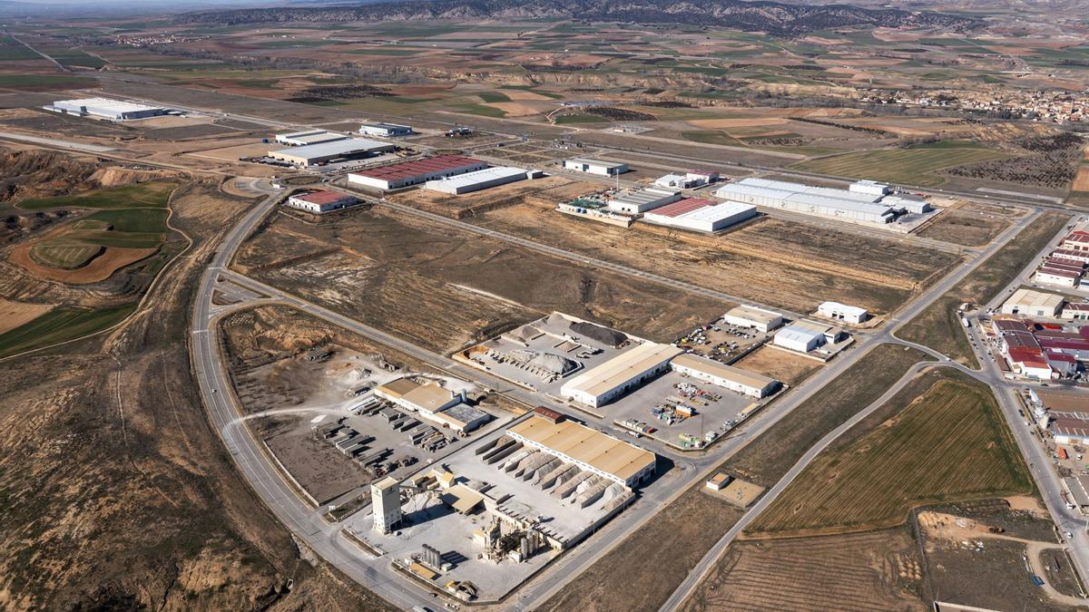 La plataforma logística de Teruel (Platea), vista desde el aire, está en plena extensión.