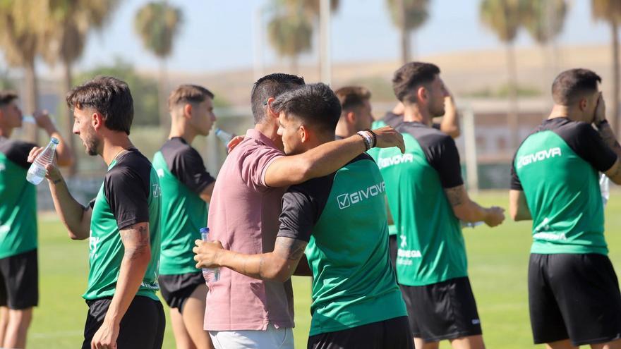 El Córdoba CF pone en marcha su plan para el Murcia ya con Kuki Zalazar
