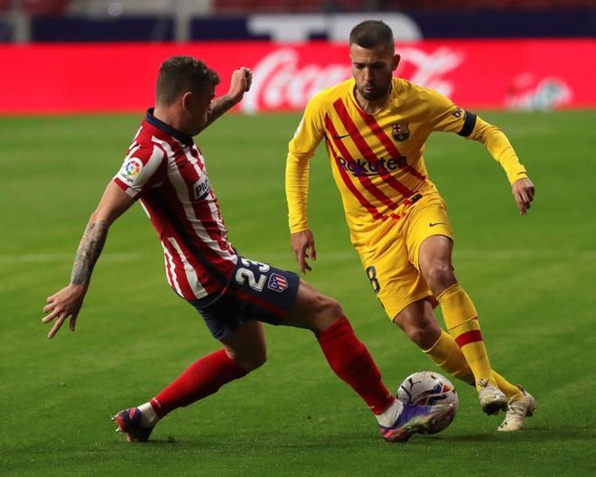 Imágenes del partido entre el Atlético de Madrid y el FC Barcelona correspondiente a la jornada 10 de LaLiga, disputado en el estadio Wanda Metropolitano, Madrid.