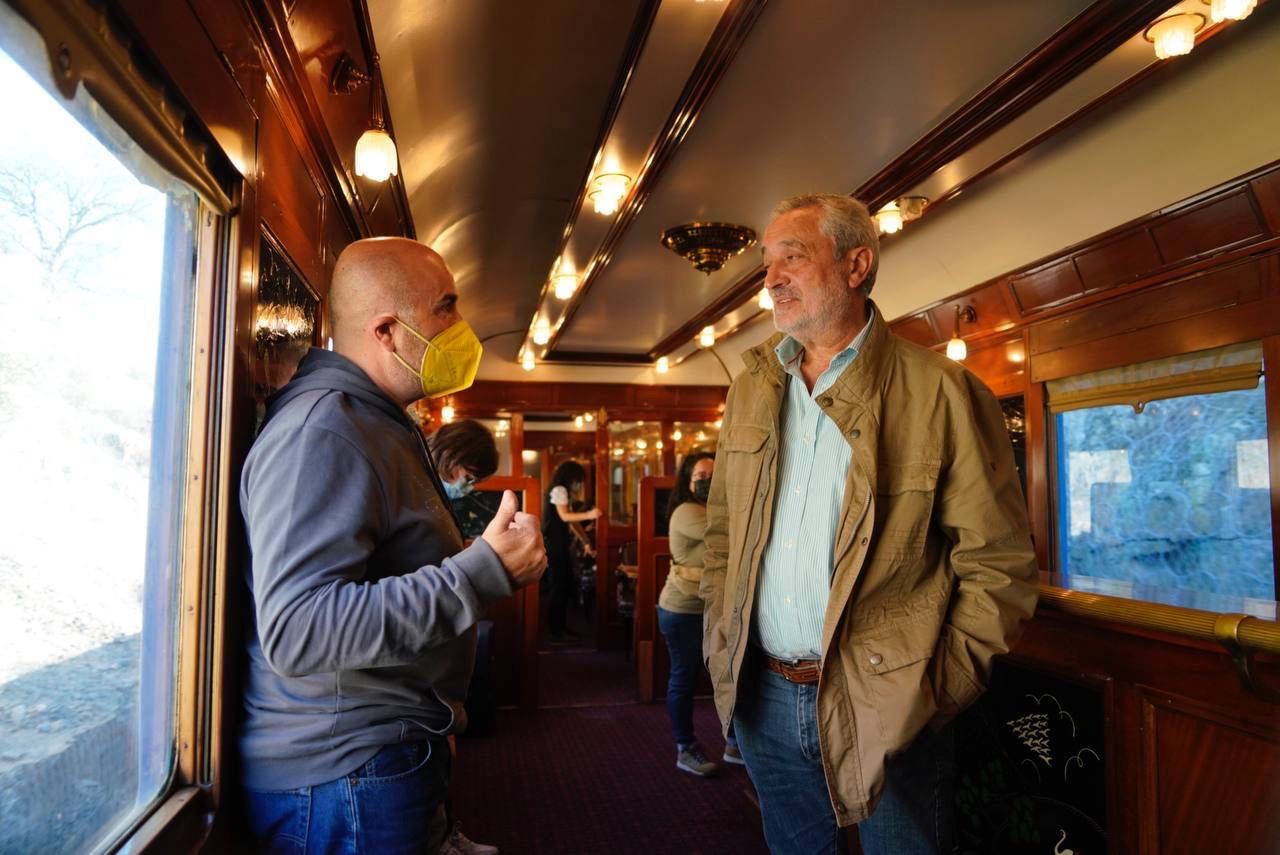 Así es el interior del tren histórico que recorrerá las dos Reservas de la Biosfera de Cáceres