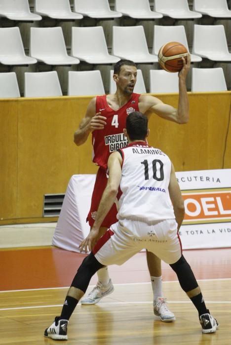 Les imatges del Bàsquet Girona - Villarrobledo (70-58)