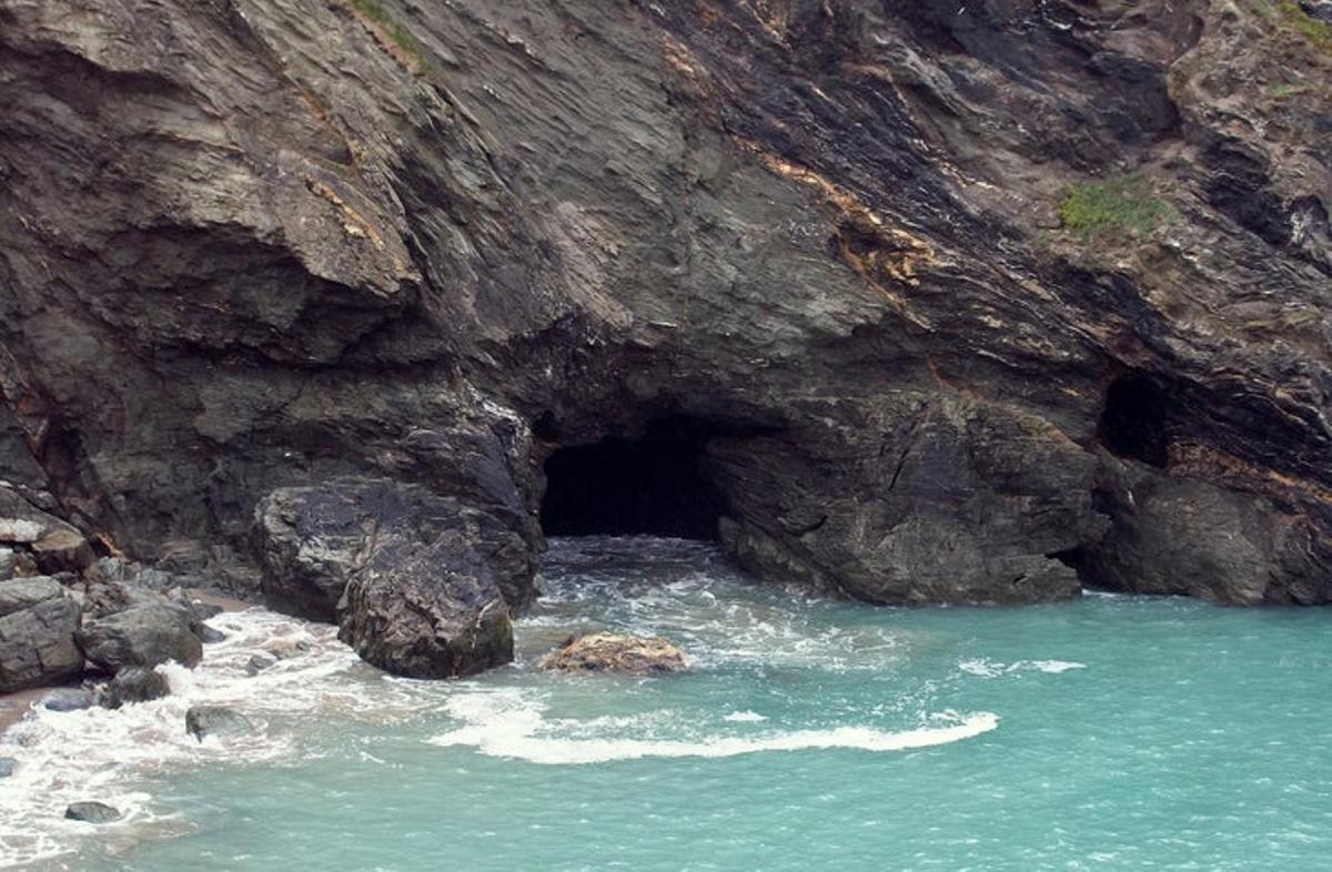 Cueva de Merlín, Tintagel