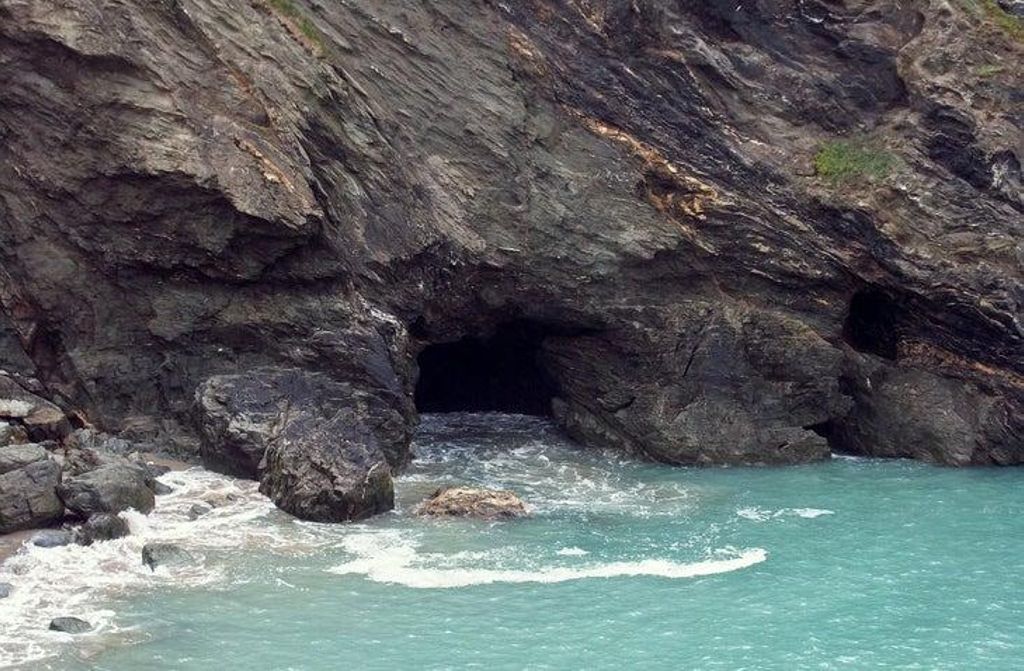 Cueva de Merlín, Tintagel