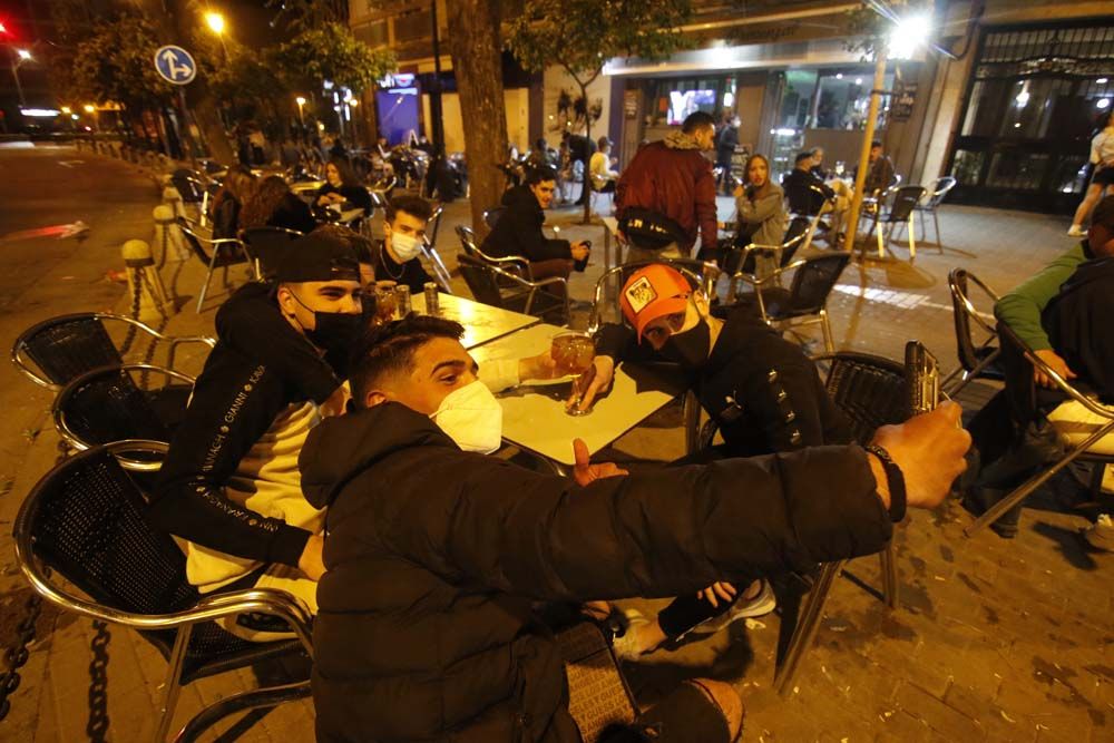 Viernes noche hasta las 10:30