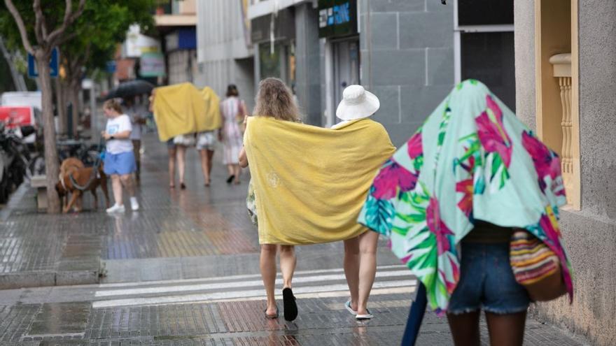 Tormentas y bajada de temperaturas este fin de semana en Ibiza
