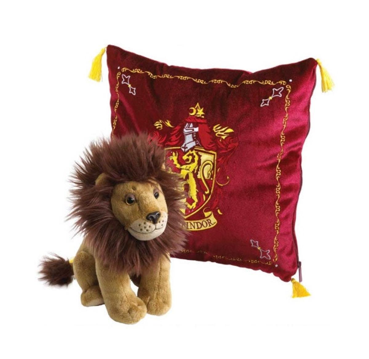 Cojín y peluche de Harry Potter. Puedes comprarlo aquí.
