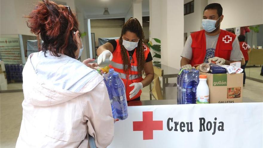 El covid causa un alud de nuevos pobres que piden ayuda alimentaria en Castellón