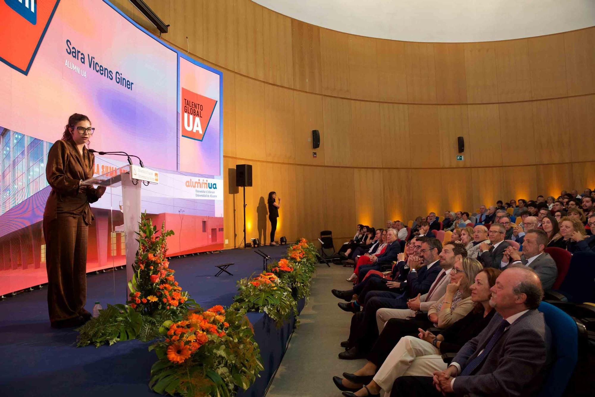 IV edición de la gala "Alumni UA" 2025 en la Universidad de Alicante