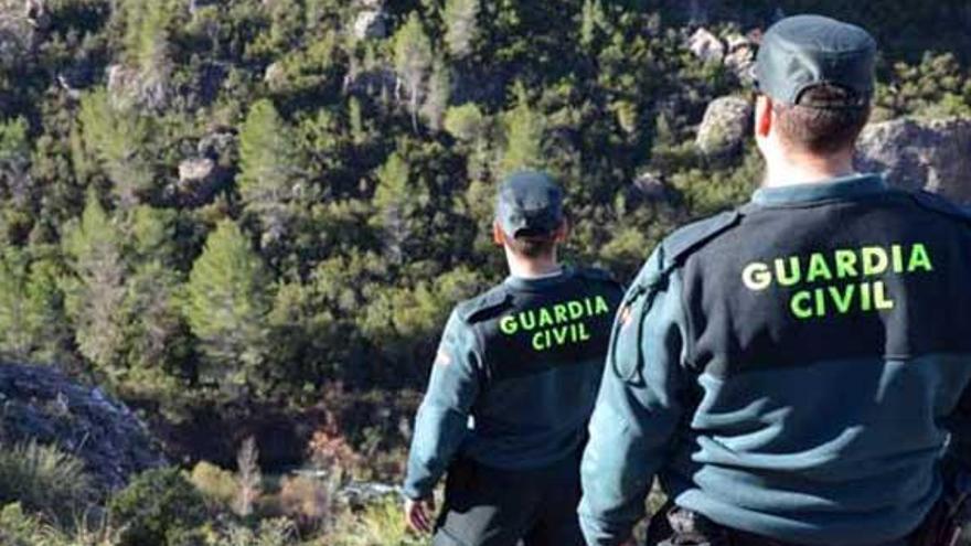 Rescatada una senderista que se rompió una pierna en una garganta del Jerte