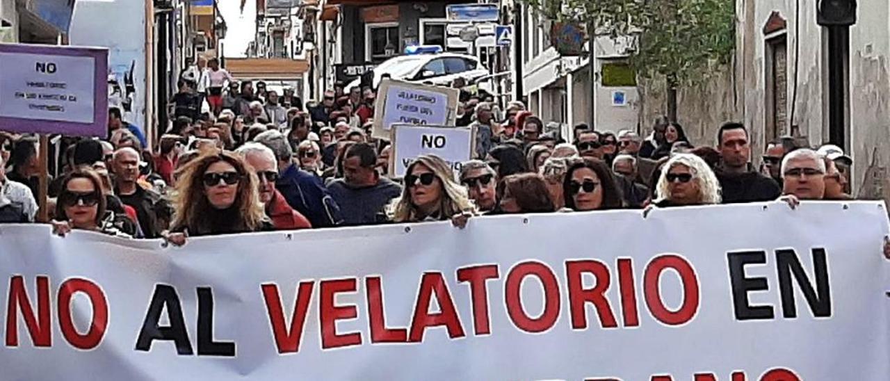 El alcalde de San Miguel se inclina ahora por autorizar la apertura al polémico velatorio