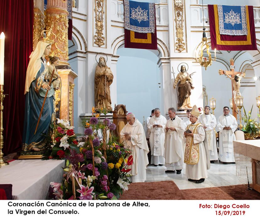 Medio millar de alteanos le ofrendaron sus flores a la Virgen