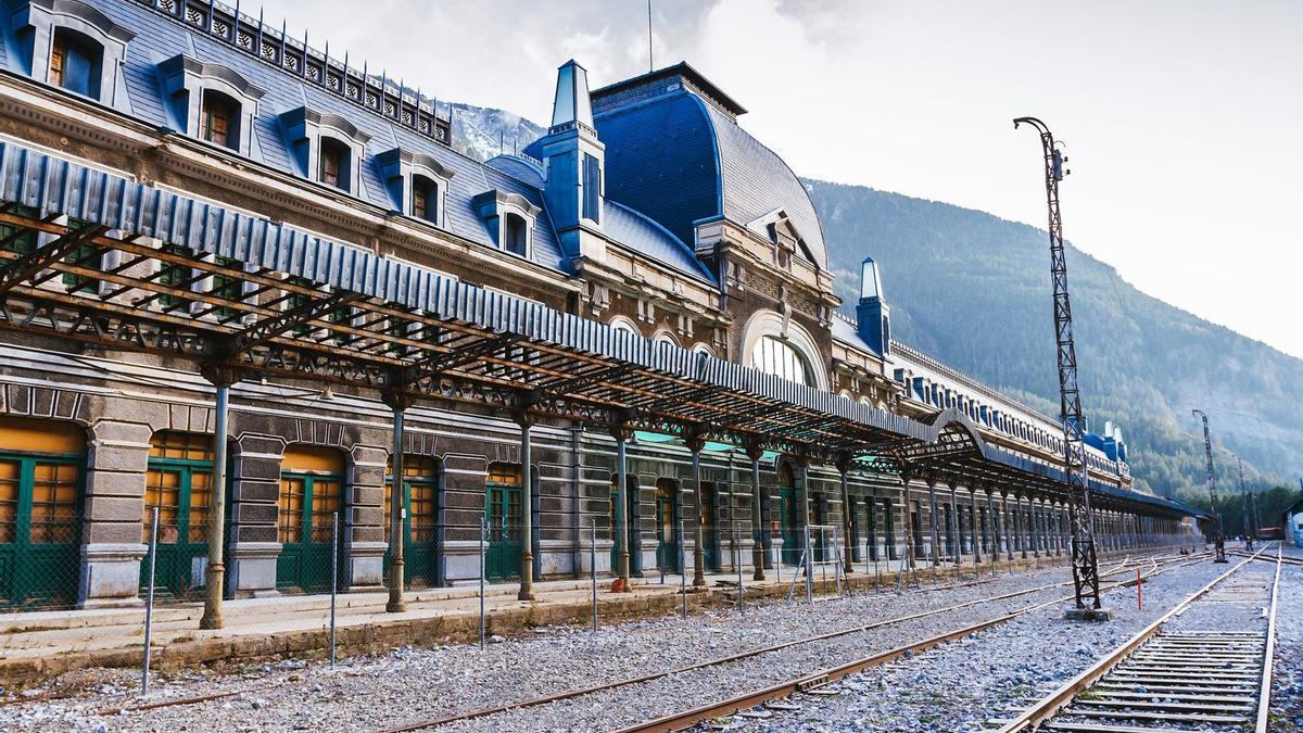 Antigua estación de tren de Canfranc