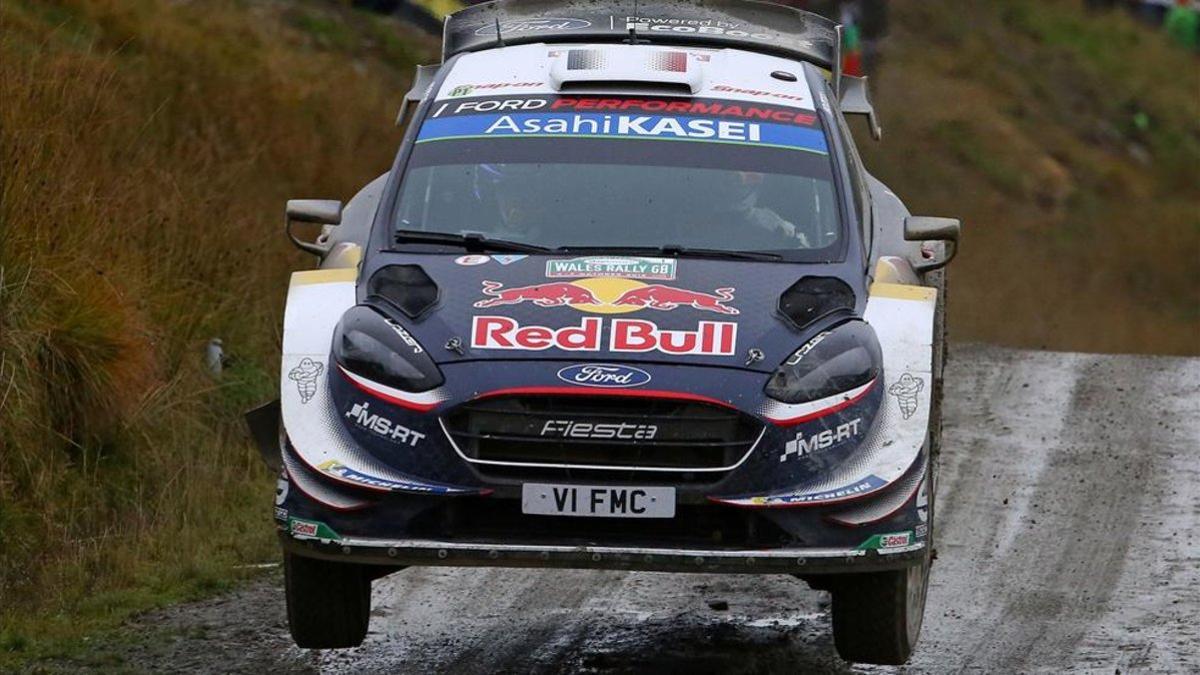 Ogier, nuevo líder en Gales