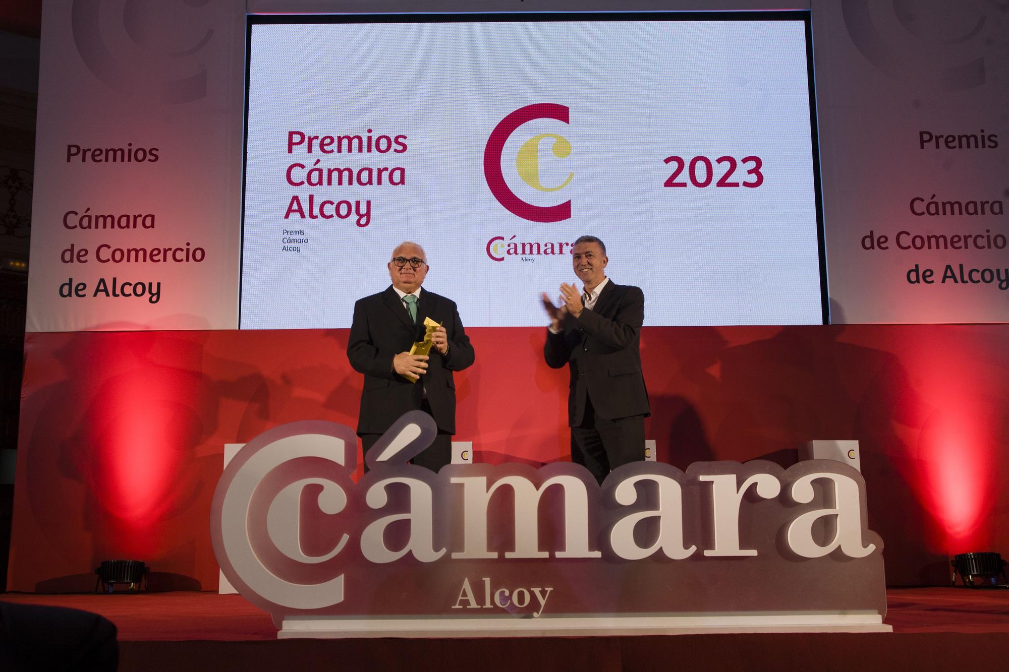 Respaldo social a la entrega de premios de la Cámara de Alcoy