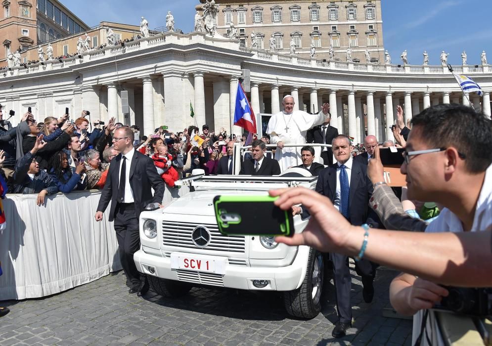 El papa Francisco en la misa de Pascua