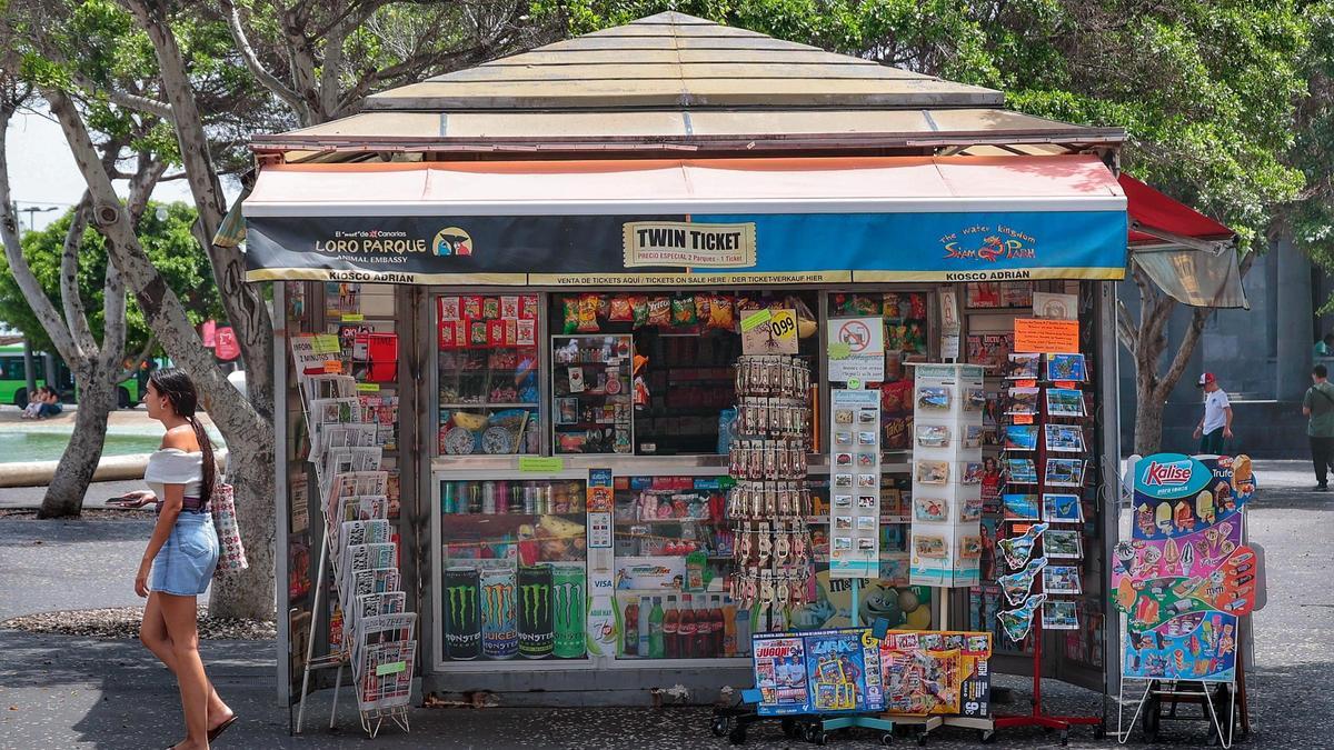 Uno de los quioscos de prensa y golosinas instalados en el municipio de Santa Cruz de Tenerife.