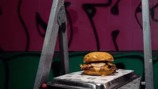 "Está buenísima": así es la oferta de uno de los templos de burgers que arrasa en Canarias