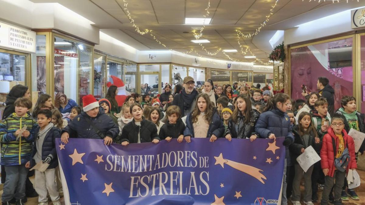 El grupo descansa enre villancicos.