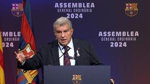 Joan Laporta, durante el discurso que abría la asamblea de compromisarios.