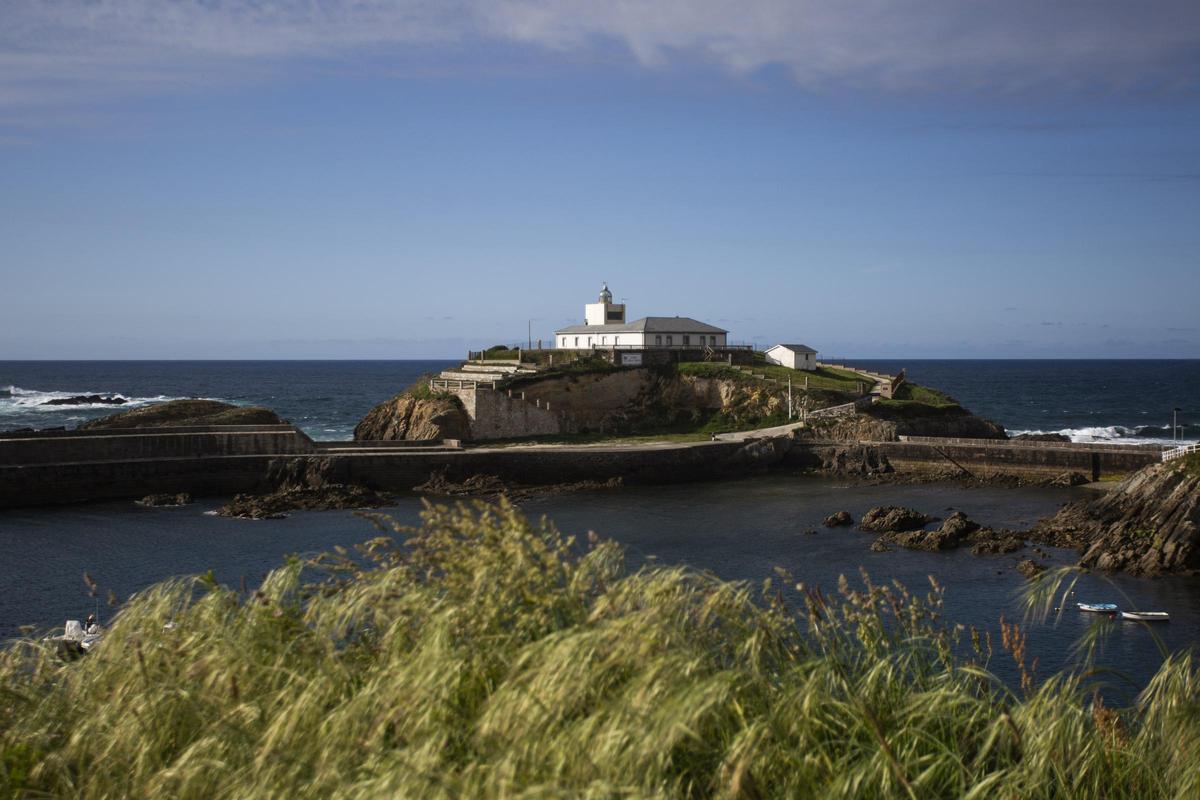 Vista del Faro de Tapia de Casariego