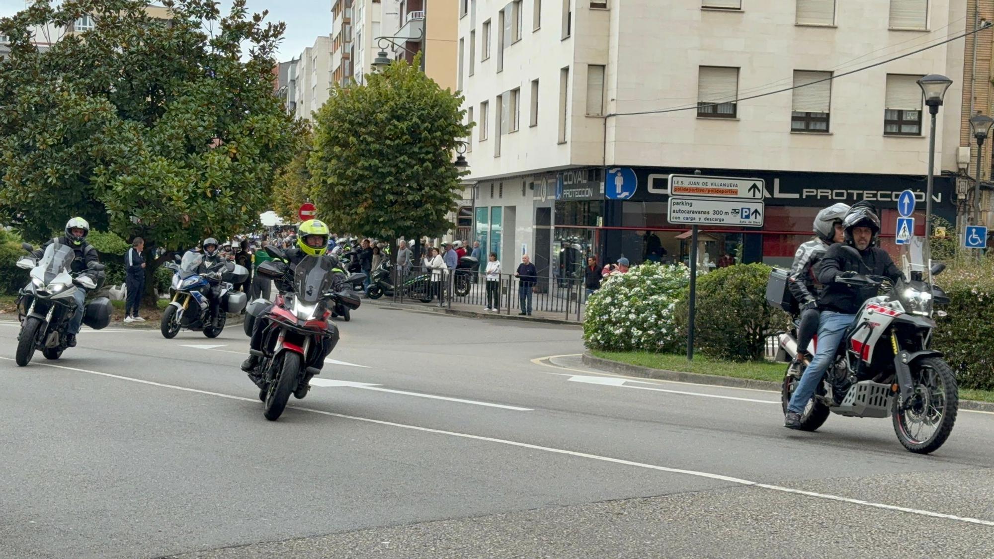 Así fue la primera salida del Motoencuentro Solidario en Siero