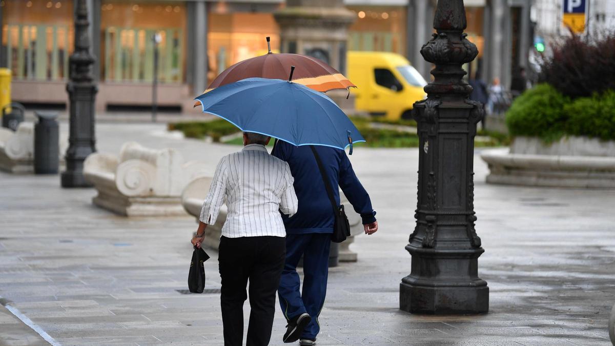 Unja jornada de alerta amarilla por lluvias en Coruña.
