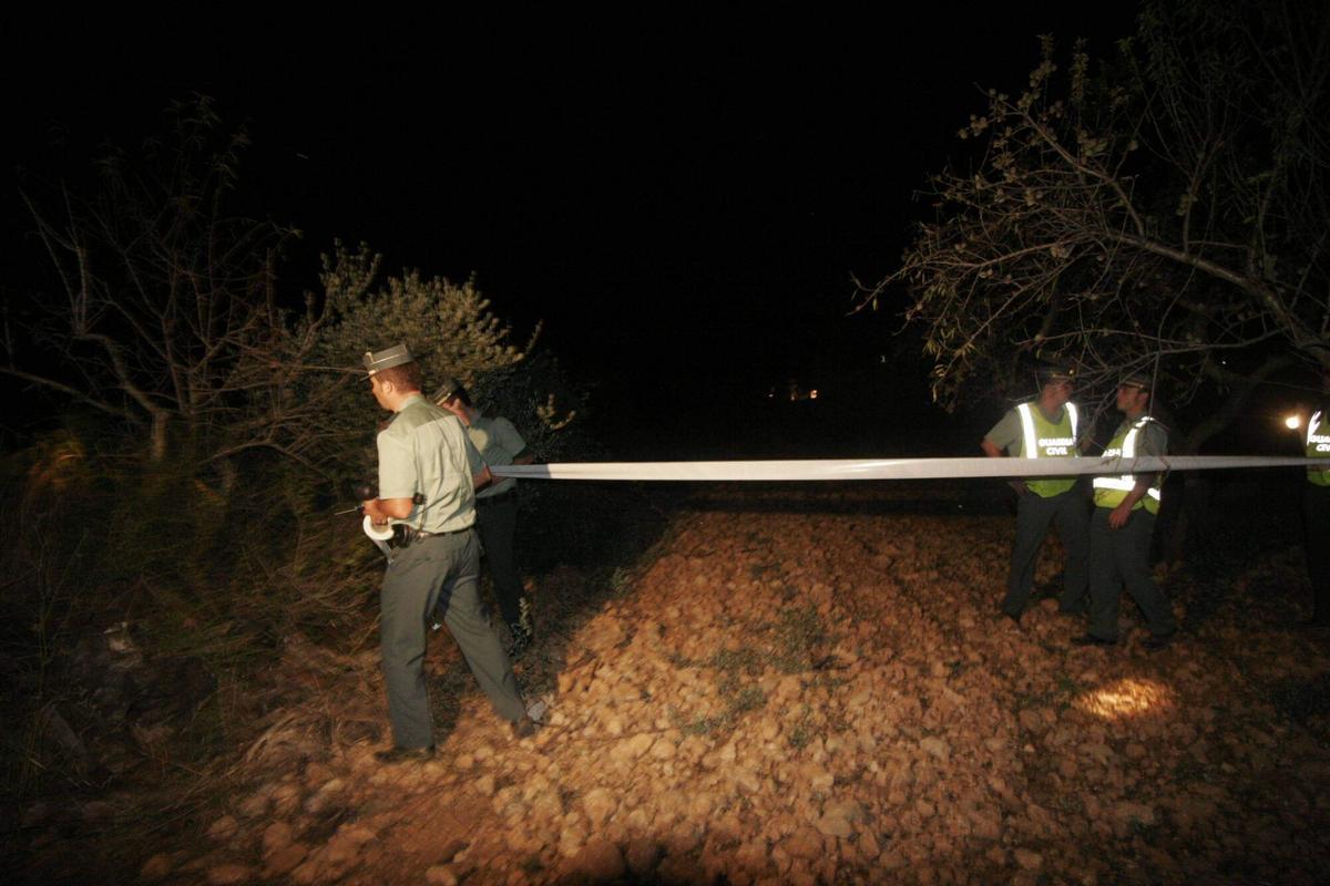 27/8/2007 - LES COVES DE VINROMA - COCHE BOMBA ETA EN TORRE ALTA TENSION - FOTO SERGIO RODILLA