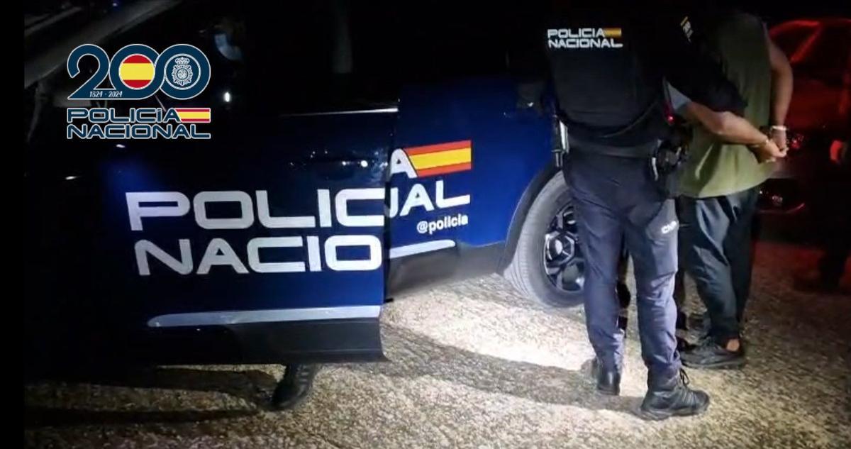 Uno de los detenidos por la Policía.