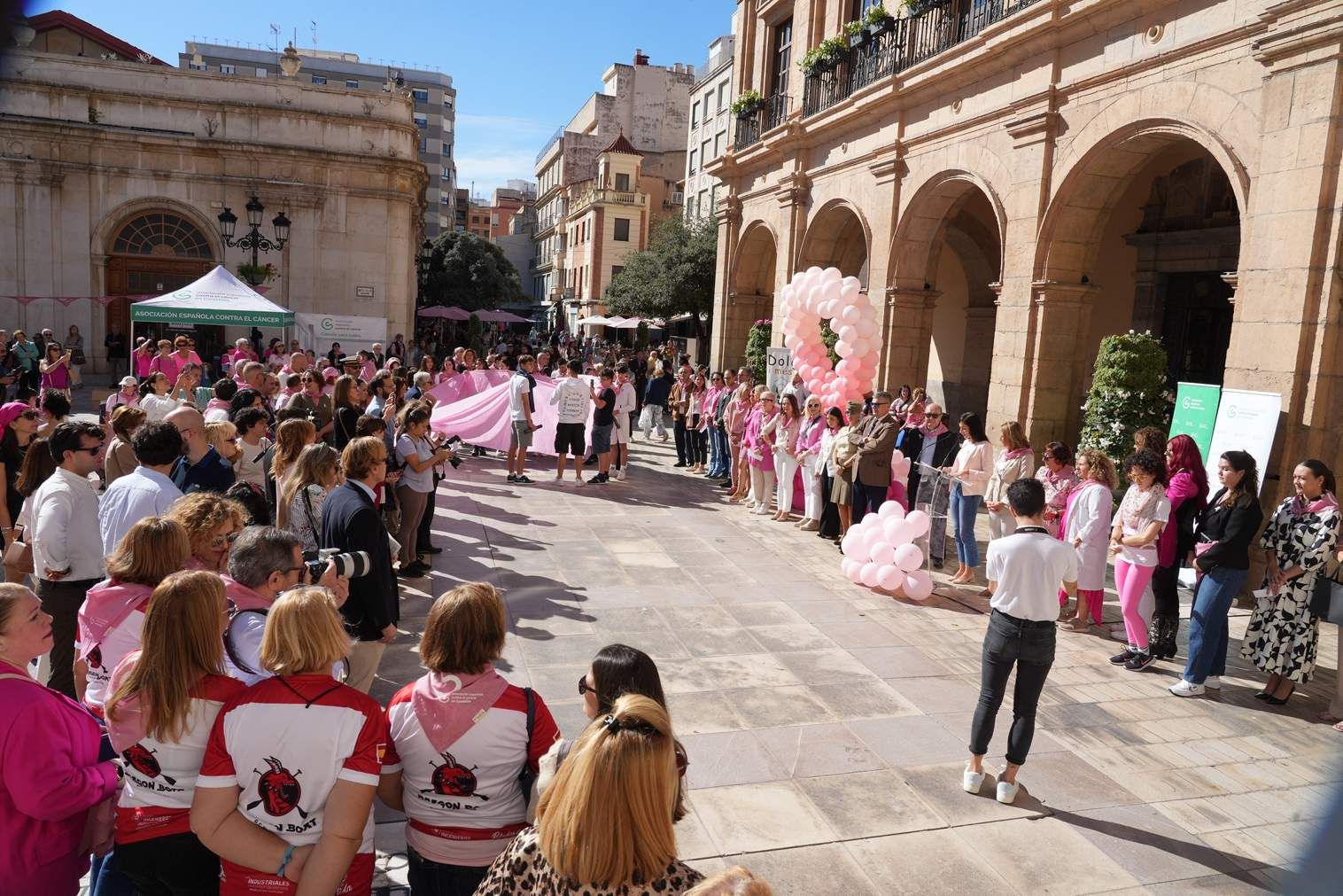 Galería de imágenes: Acto institucional por el Día Mundial Contra el Cáncer de Mama