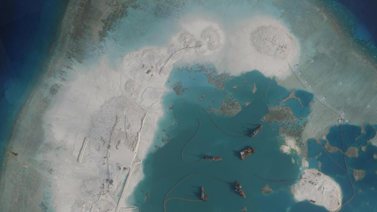 Las islas artificiales de Pekín y Hanói y la silenciosa conquista del mar de China