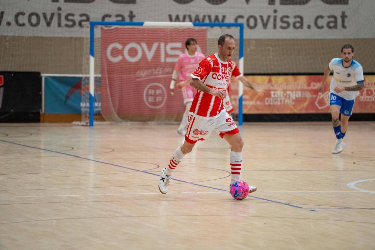 Hectór ha estat l'autor del primer gol del Covisa en la visita a Castelló