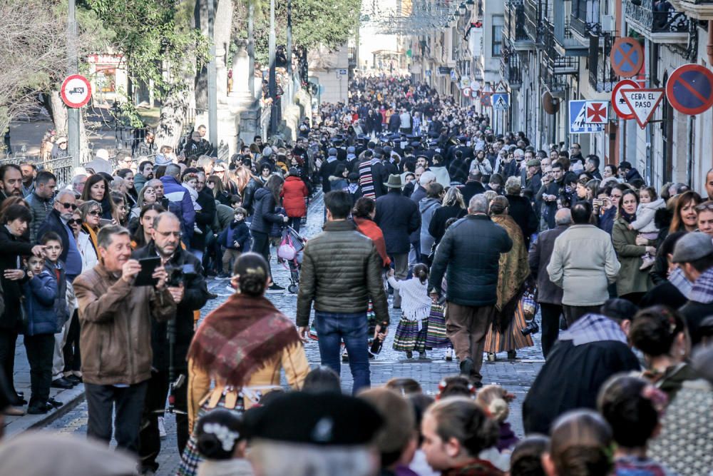 «Les Pastoretes» adoran al Niño en Alcoy