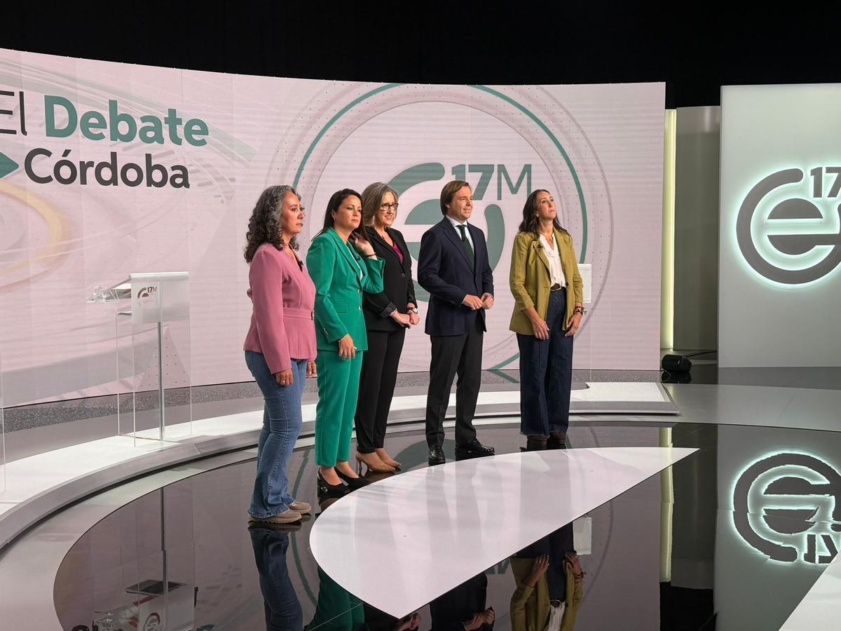 Minutos antes del debate celebrado en Canal Sur.