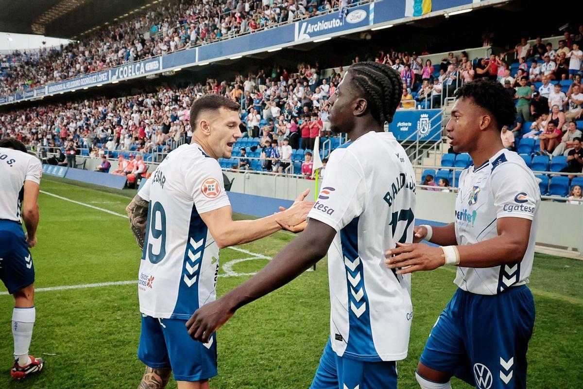 Partido de Primera RFEF CD Tenerife-Arenas