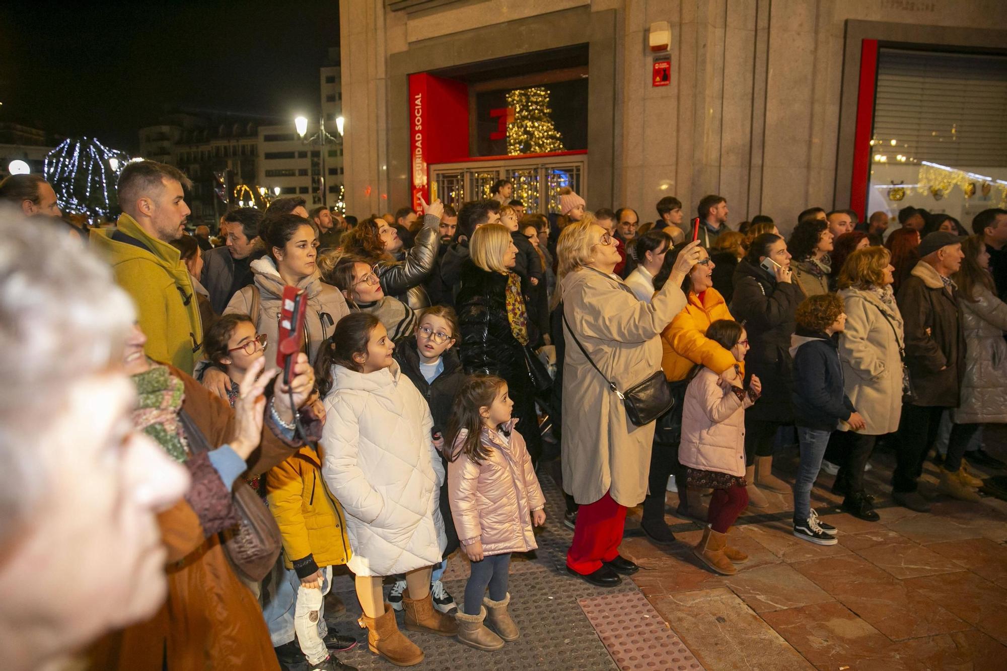 Ambiente navideño durante el puente en Oviedo