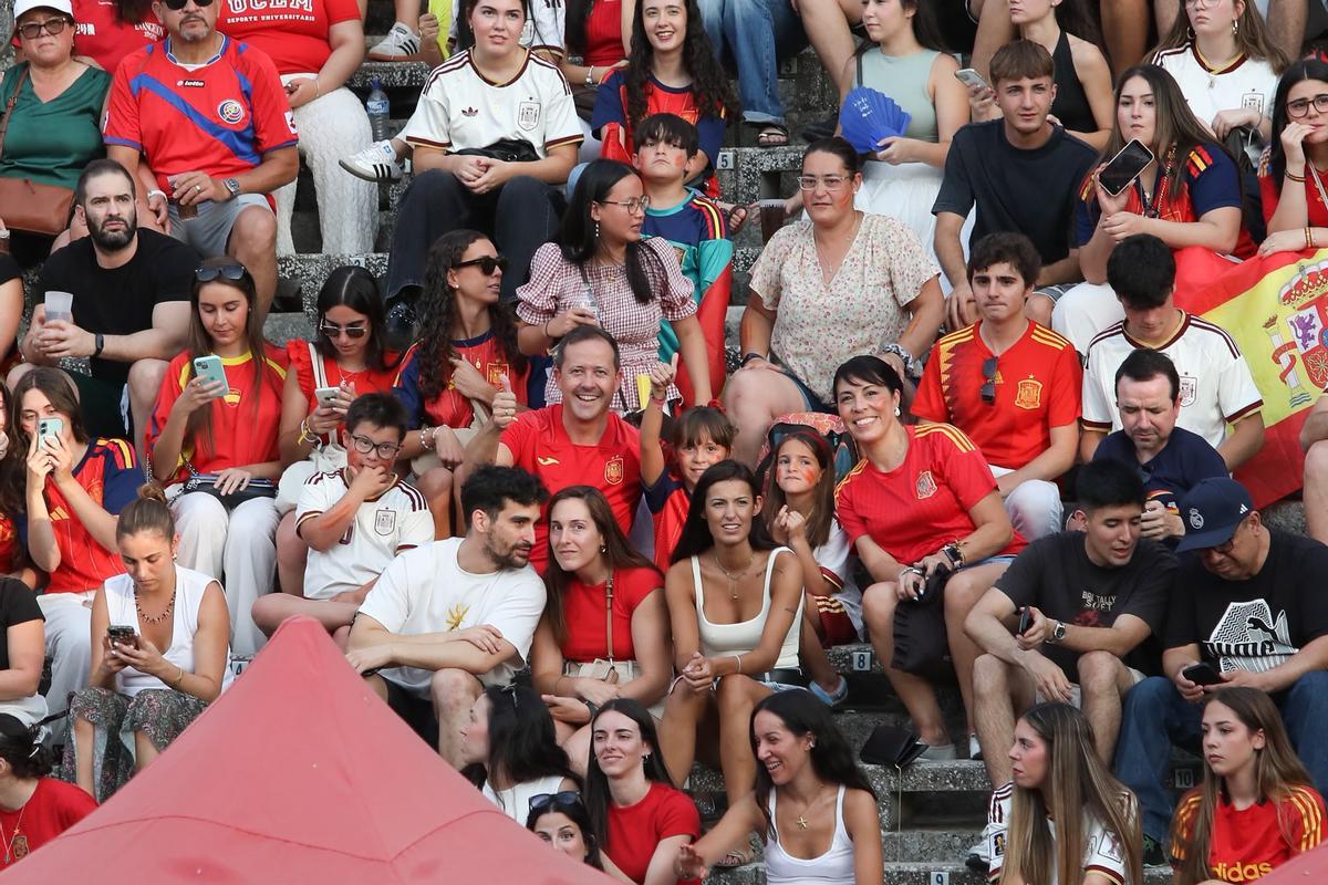 Así celebró Toledo el pase de España a la final del Mundial tras vencer a Francia: búscate en las fotos Así celebró Toledo el pase de España a la final del Mundial tras vencer a Francia: búscate en las fotos