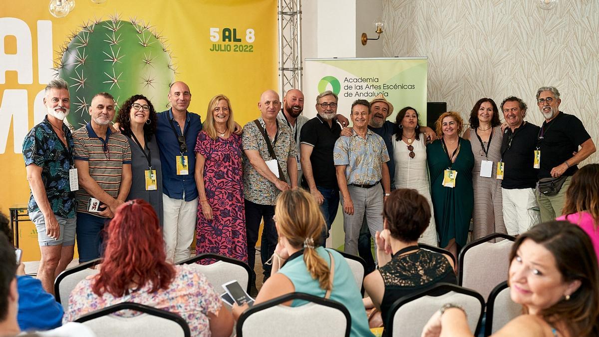 Profesionales del sector de las artes escénicas, tras la presentación de la asociación.