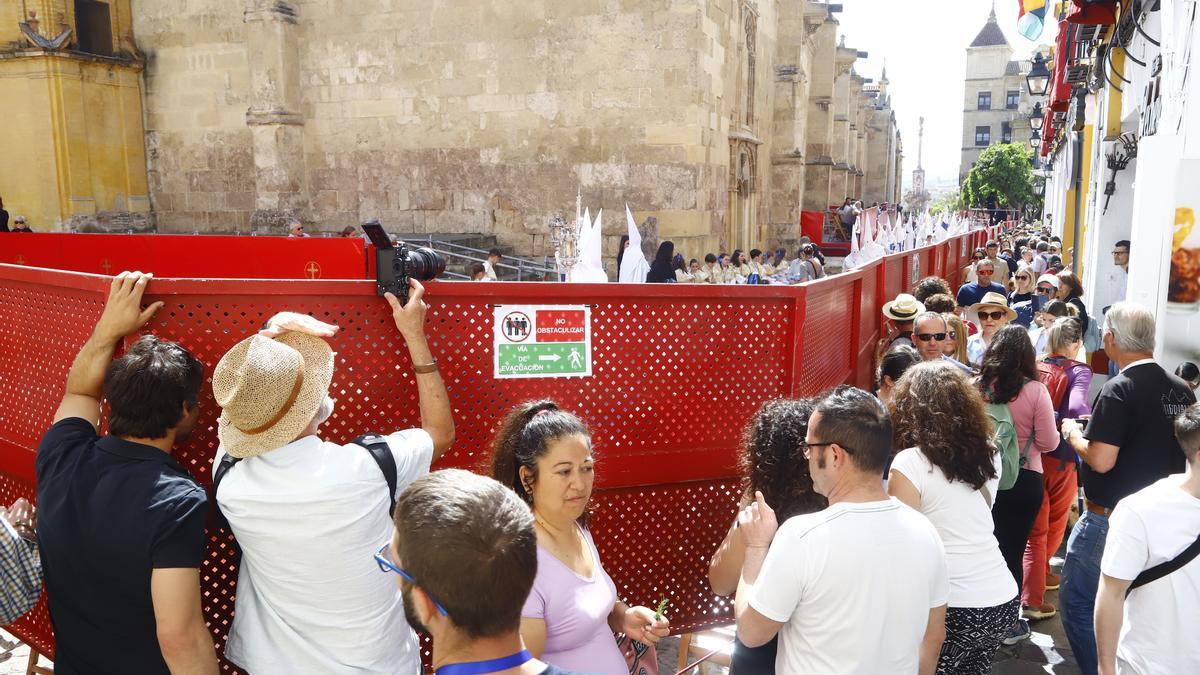 Turistas en la Semana Santa de Córdoba.