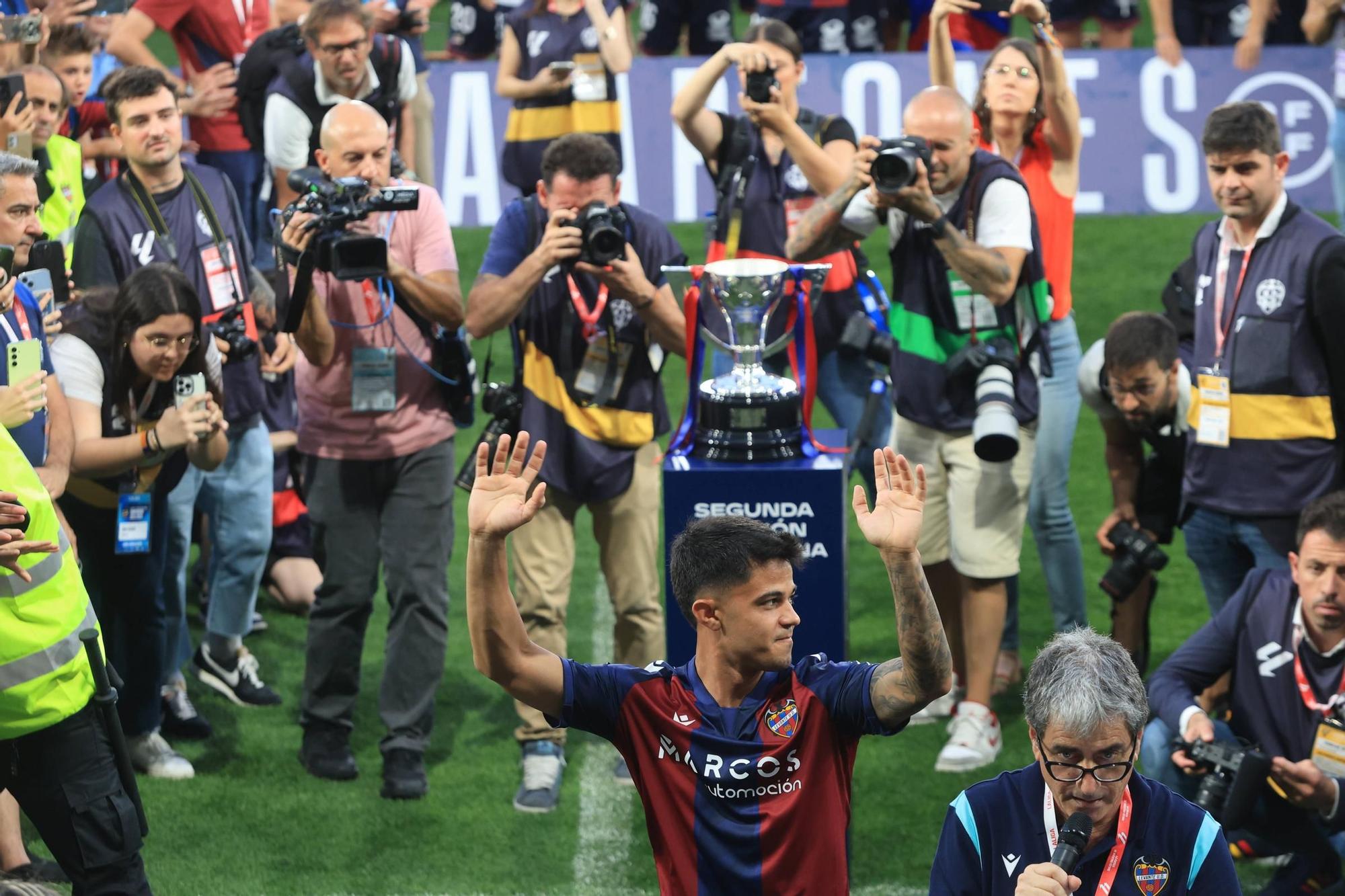 Las mejores imágenes de la celebración del Levante en el Ciutat