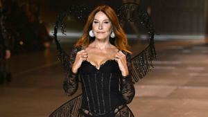 Carla Bruni en el desfile de Victorias Secret