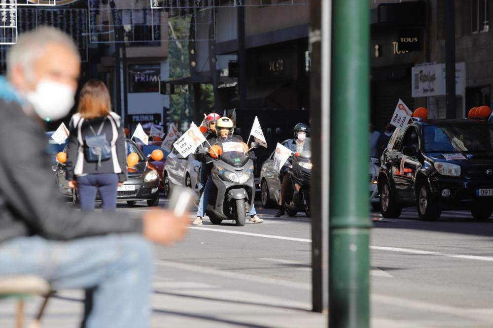 El centro de Murcia vuelve a llenarse de vehículos para protestar contra la Ley Celaá