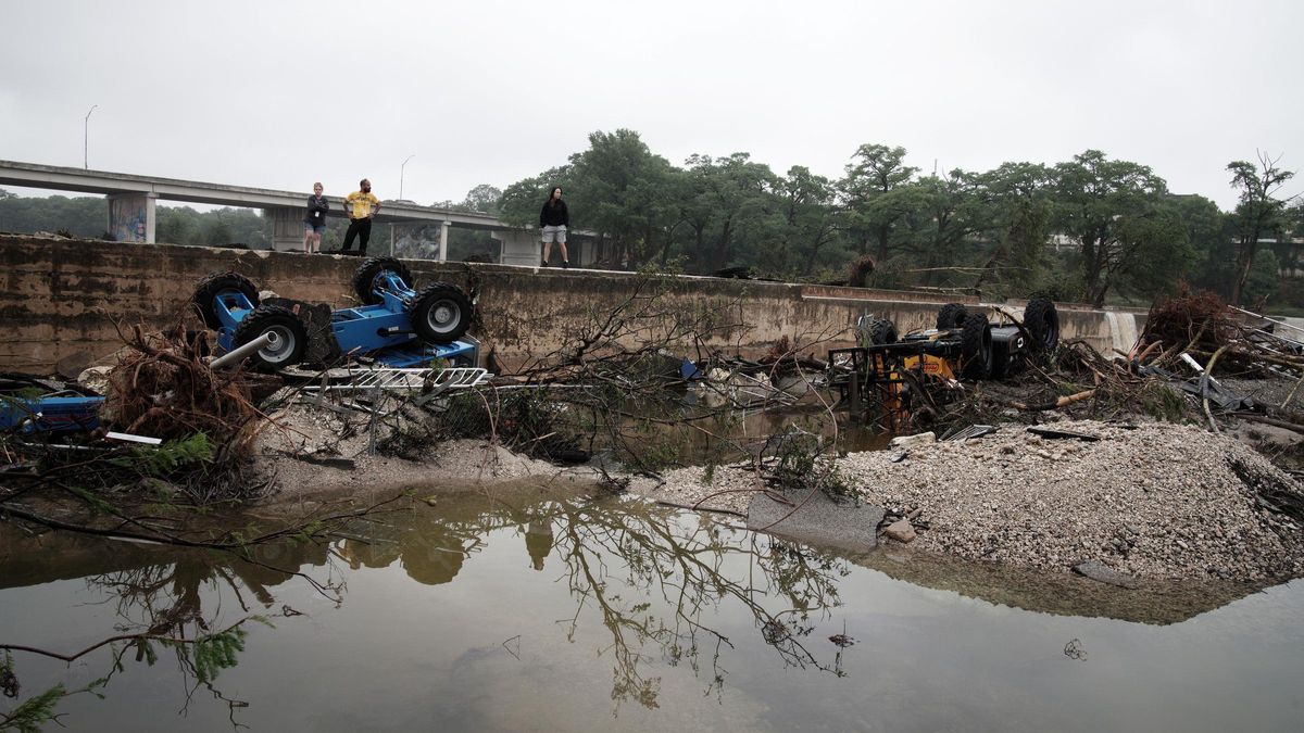 Unas graves inundaciones dejan al menos 27 muertos y decenas de desaparecidos en Texas, EEUU