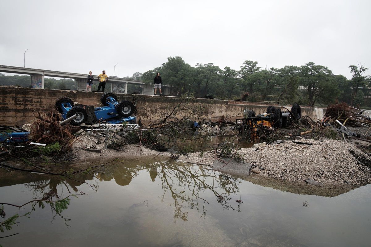 Unas graves inundaciones dejan al menos 27 muertos y decenas de desaparecidos en Texas, EEUU