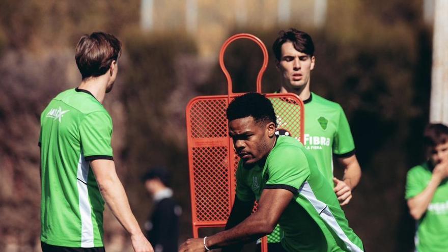 Diang se lesiona con el Congo y es baja casi segura en el Elche contra el Rayo