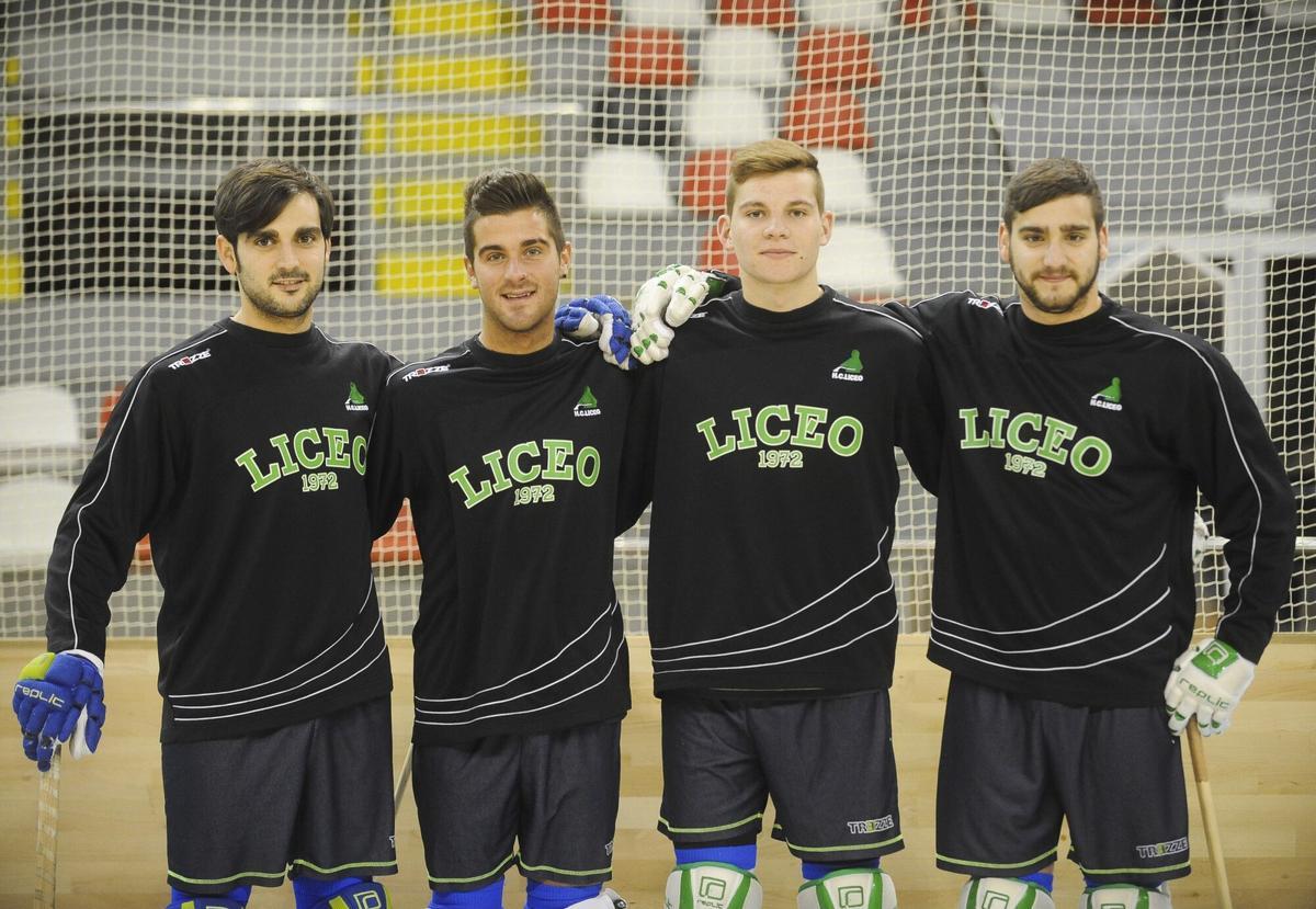 LOS HERMANOS JOSEP LAMAS (1I) Y EDUARD LAMAS (1D) JUNTO A DOS DE SUS COMPAÑEROS EN EL PARTIDO DE HOCKEY SOBRE PATINES ENTRE EL LICEO CORUÑES Y
 EL NOIA CATALAN EN PALACIO DE LOS DEPORTES DE RIAZOR EN A CORUÑA. DEPORTES. HOCKEY SOBRE PATINES. TEMPORADA 2013 - 2014. OK LIGA